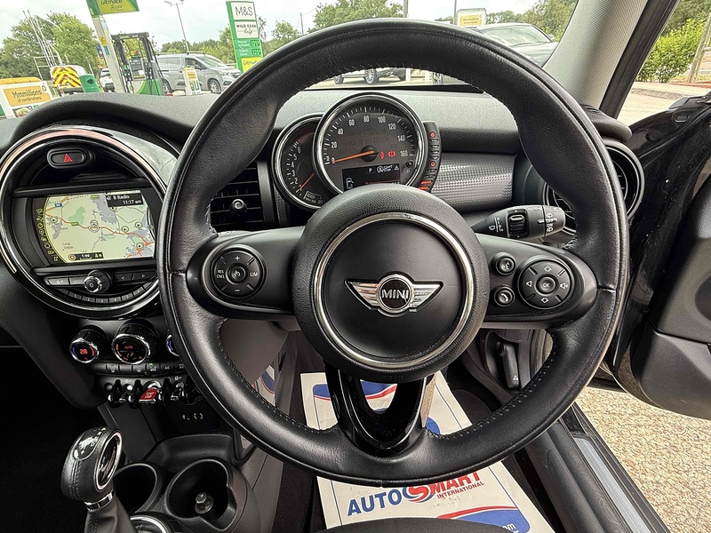 MINI Hatch 1.5 Cooper Auto Euro 6 (s/s) 5dr - U10002898