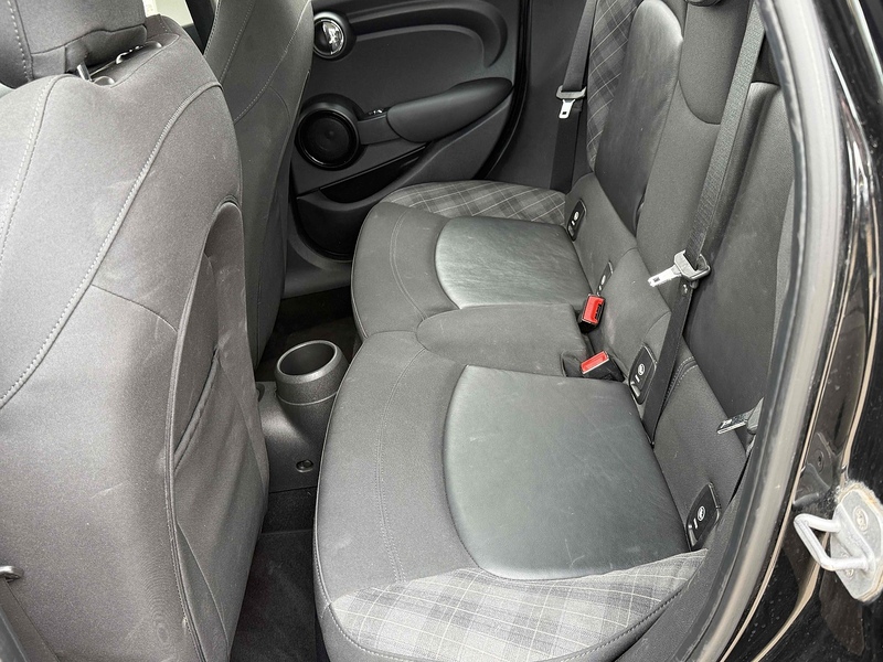 MINI Hatch 1.5 Cooper Auto Euro 6 (s/s) 5dr - U10002898