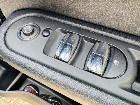 MINI Countryman Countryman 1.5 10kWh Cooper SE Sport Auto ALL4 Euro 6 (s/s) 5dr - U10002918