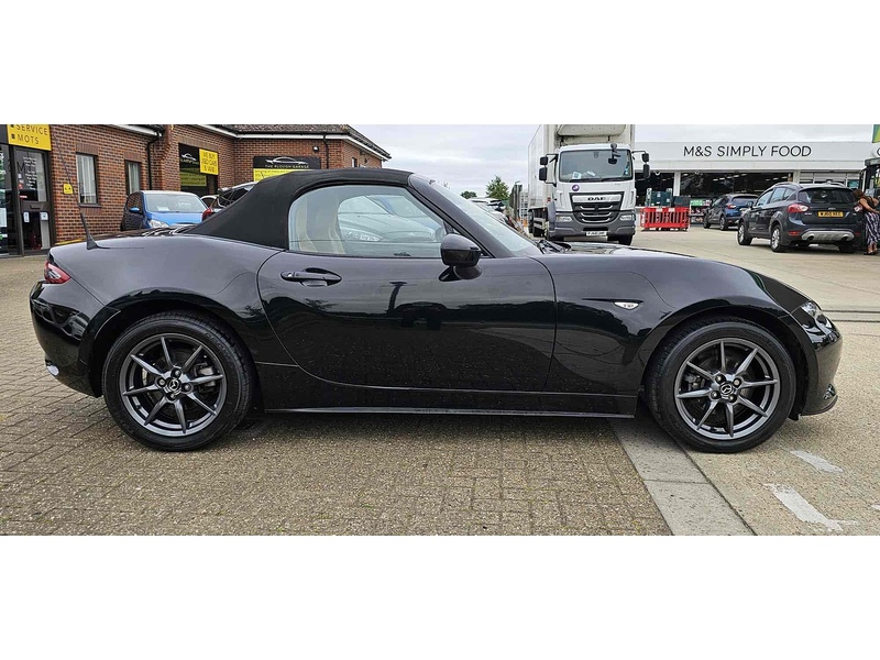 Mazda MX-5 MX-5 1.5 SKYACTIV-G Sport Nav Euro 6 2dr - U10002920