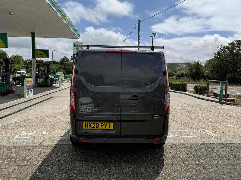 Ford Transit Custom Transit Custom 2.0 300 EcoBlue Limited L1 H1 Euro 6 (s/s) 5dr - U10002921