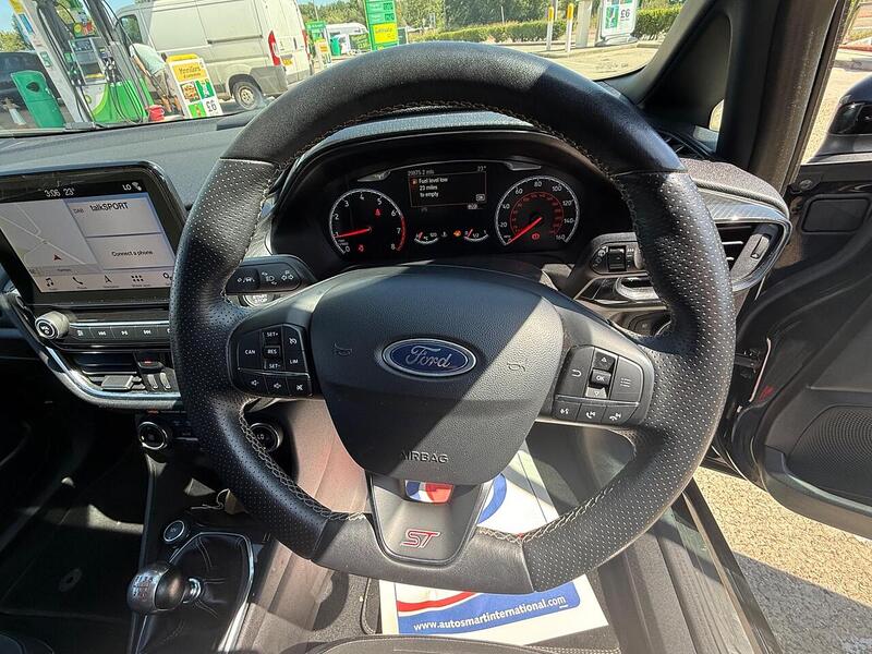 Ford Fiesta Fiesta 1.5T EcoBoost ST-3 Euro 6 3dr - U10002931
