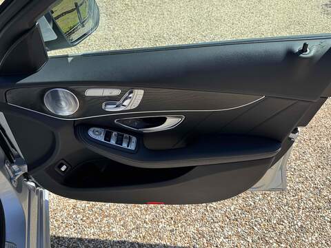 Mercedes-Benz C Class C Class 2.0 C200 AMG Line (Premium Plus) G-Tronic+ Euro 6 (s/s) 5dr - U10002940
