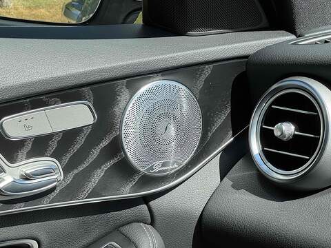 Mercedes-Benz C Class C Class 2.0 C200 AMG Line (Premium Plus) G-Tronic+ Euro 6 (s/s) 5dr - U10002940