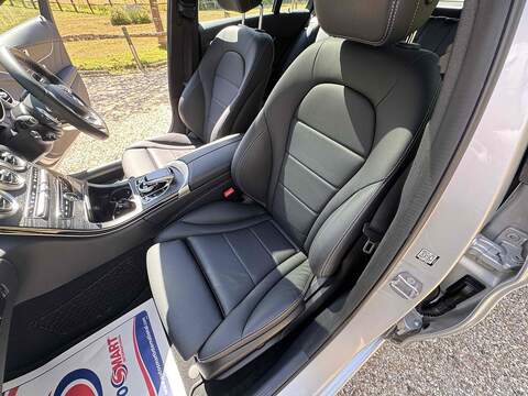 Mercedes-Benz C Class C Class 2.0 C200 AMG Line (Premium Plus) G-Tronic+ Euro 6 (s/s) 5dr - U10002940