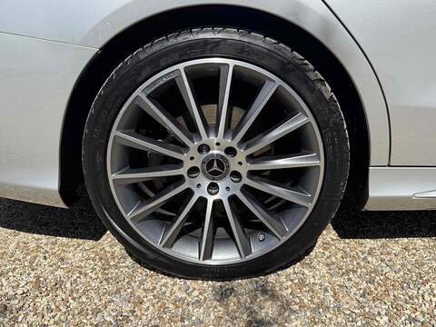 Mercedes-Benz C Class C Class 2.0 C200 AMG Line (Premium Plus) G-Tronic+ Euro 6 (s/s) 5dr - U10002940