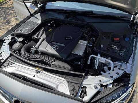 Mercedes-Benz C Class C Class 2.0 C200 AMG Line (Premium Plus) G-Tronic+ Euro 6 (s/s) 5dr - U10002940