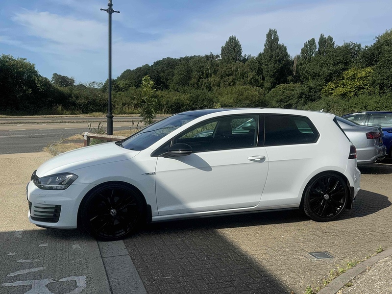 Volkswagen Golf Golf 2.0 TDI BlueMotion Tech GTD Euro 6 (s/s) 3dr - U10002944