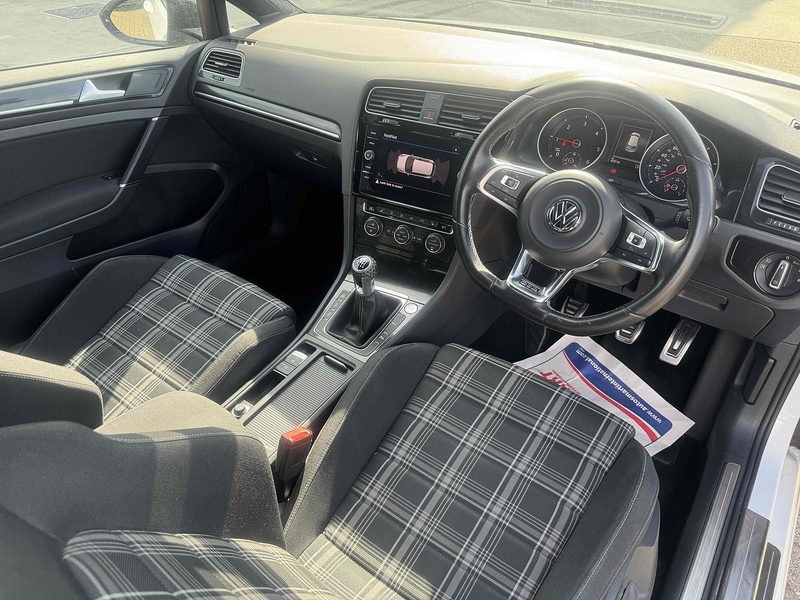 Volkswagen Golf Golf 2.0 TDI BlueMotion Tech GTD Euro 6 (s/s) 3dr - U10002944