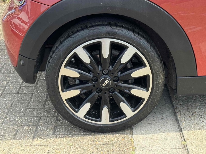 MINI Hatch Hatch 1.5 Cooper Exclusive Steptronic Euro 6 (s/s) 3dr - U10002958