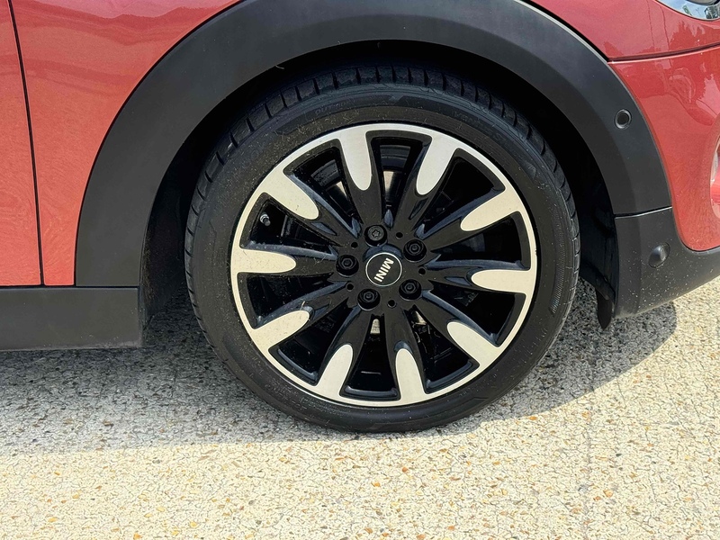 MINI Hatch Hatch 1.5 Cooper Exclusive Steptronic Euro 6 (s/s) 3dr - U10002958