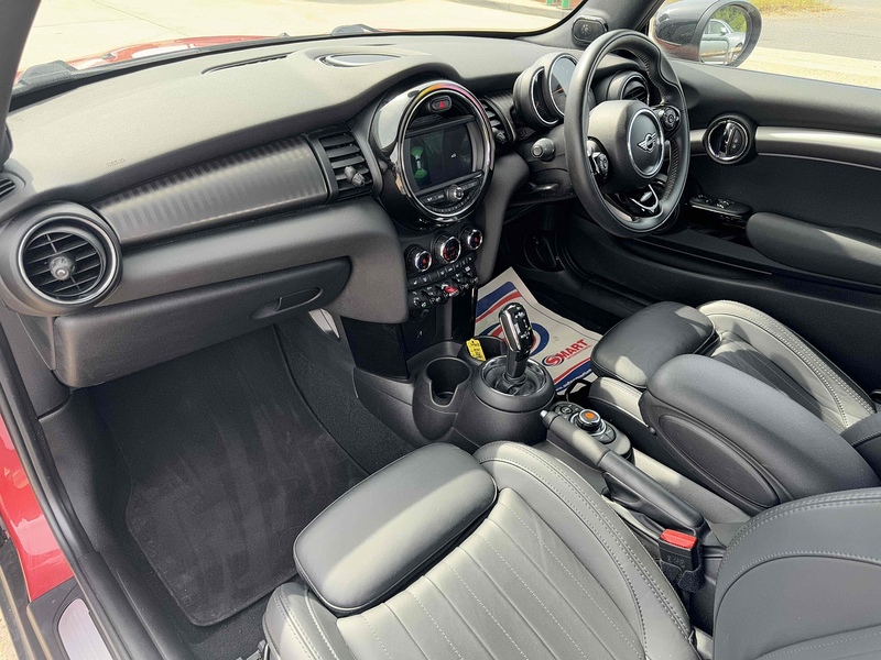 MINI Hatch Hatch 1.5 Cooper Exclusive Steptronic Euro 6 (s/s) 3dr - U10002958