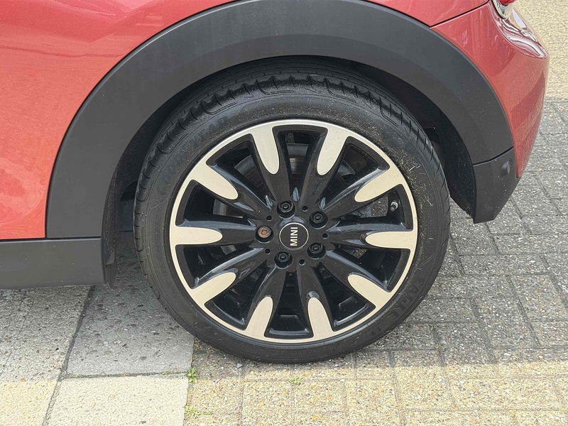 MINI Hatch Hatch 1.5 Cooper Exclusive Steptronic Euro 6 (s/s) 3dr - U10002958