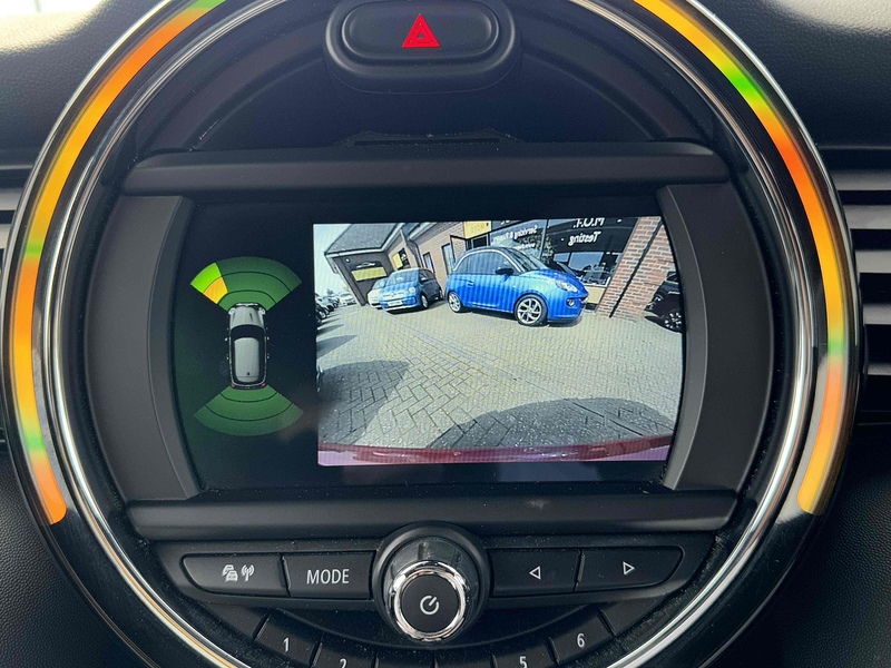 MINI Hatch Hatch 1.5 Cooper Exclusive Steptronic Euro 6 (s/s) 3dr - U10002958