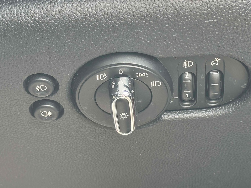 MINI Hatch Hatch 1.5 Cooper Exclusive Steptronic Euro 6 (s/s) 3dr - U10002958