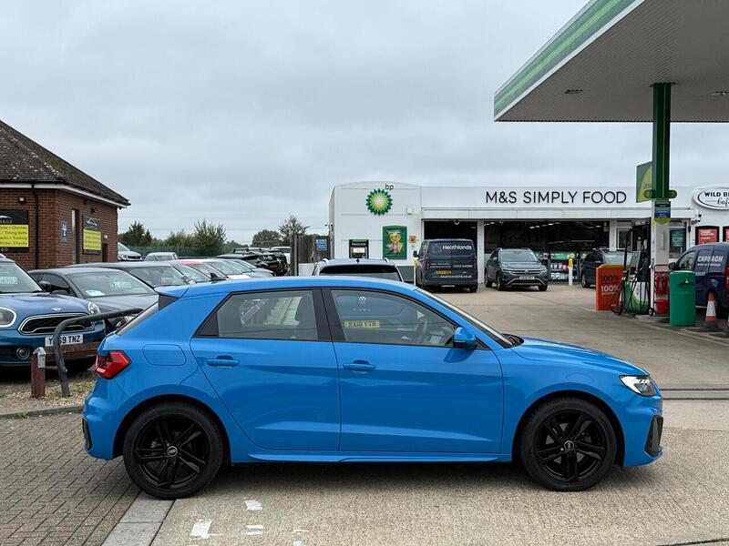 Audi A1 1.0 TFSI 30 S line Sportback S Tronic Euro 6 (s/s) 5dr - U10002961