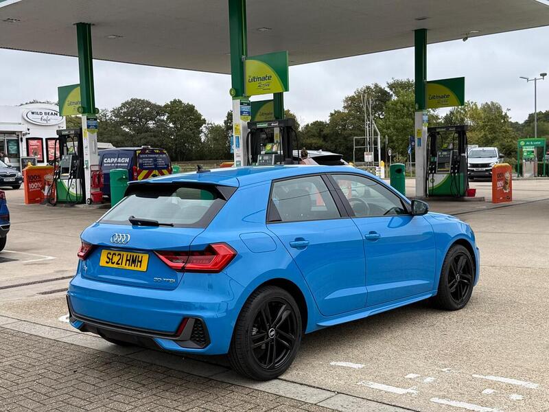 Audi A1 1.0 TFSI 30 S line Sportback S Tronic Euro 6 (s/s) 5dr - U10002961