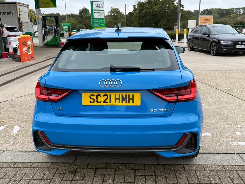 Audi A1 1.0 TFSI 30 S line Sportback S Tronic Euro 6 (s/s) 5dr - U10002961