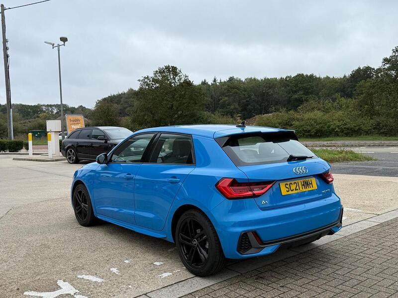 Audi A1 1.0 TFSI 30 S line Sportback S Tronic Euro 6 (s/s) 5dr - U10002961