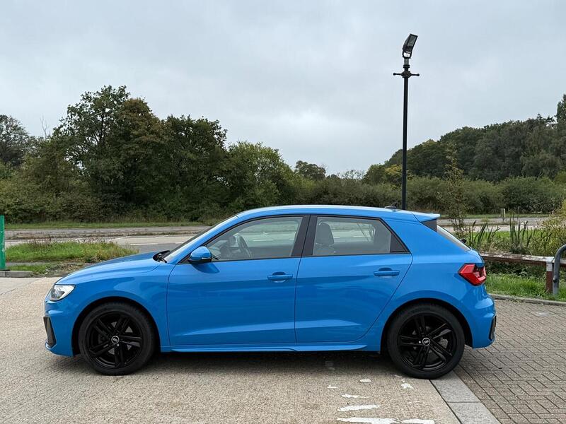 Audi A1 1.0 TFSI 30 S line Sportback S Tronic Euro 6 (s/s) 5dr - U10002961