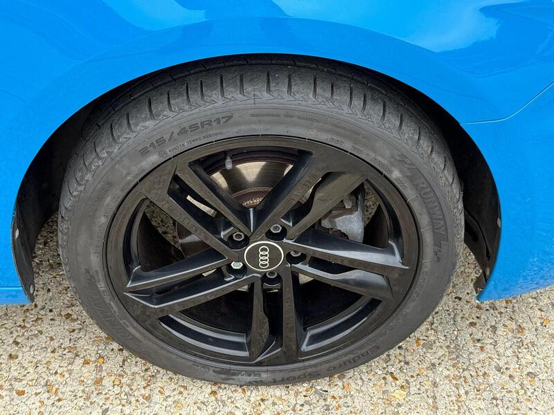 Audi A1 1.0 TFSI 30 S line Sportback S Tronic Euro 6 (s/s) 5dr - U10002961