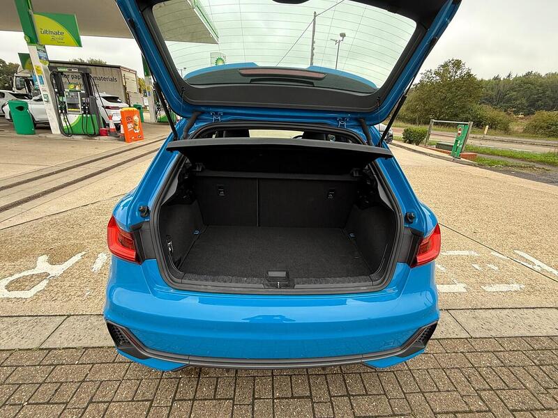 Audi A1 1.0 TFSI 30 S line Sportback S Tronic Euro 6 (s/s) 5dr - U10002961