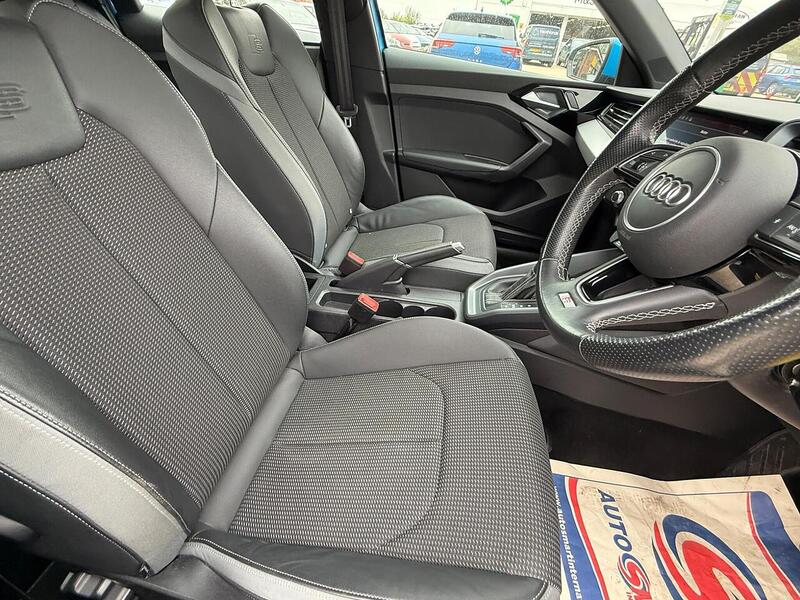 Audi A1 1.0 TFSI 30 S line Sportback S Tronic Euro 6 (s/s) 5dr - U10002961