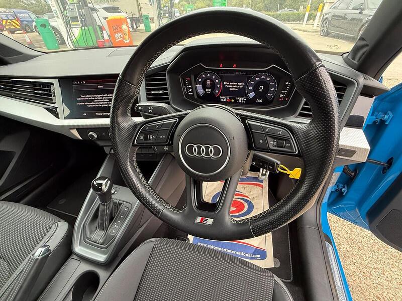 Audi A1 1.0 TFSI 30 S line Sportback S Tronic Euro 6 (s/s) 5dr - U10002961