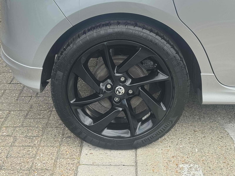 Vauxhall Corsa Corsa 1.4i ecoTEC SRi VX Line Nav Black Euro 6 5dr - U10002968