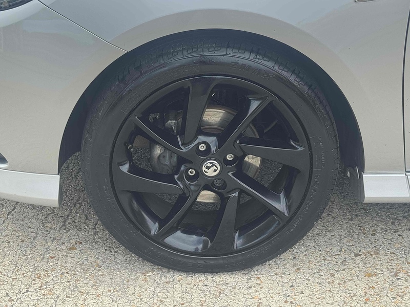 Vauxhall Corsa Corsa 1.4i ecoTEC SRi VX Line Nav Black Euro 6 5dr - U10002968