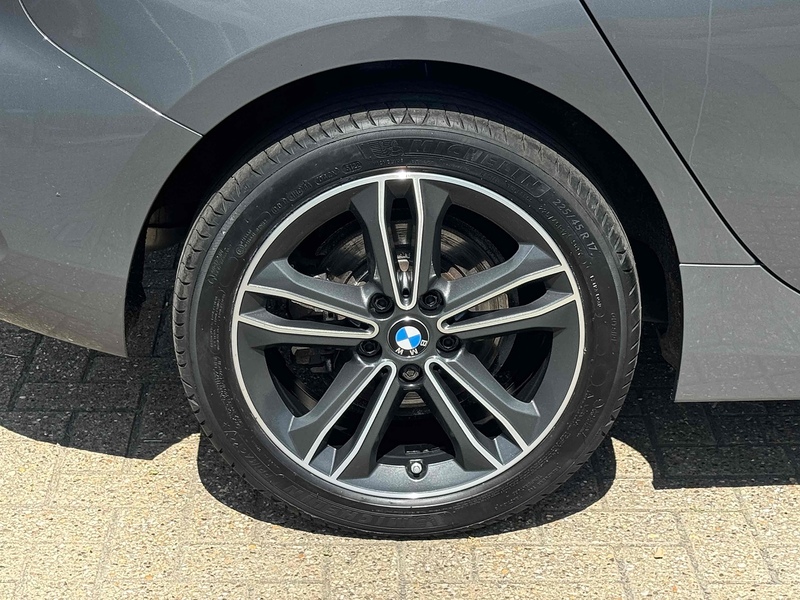 BMW 1 Series 1 Series 1.5 118i Sport (LCP) DCT Euro 6 (s/s) 5dr - U10002973