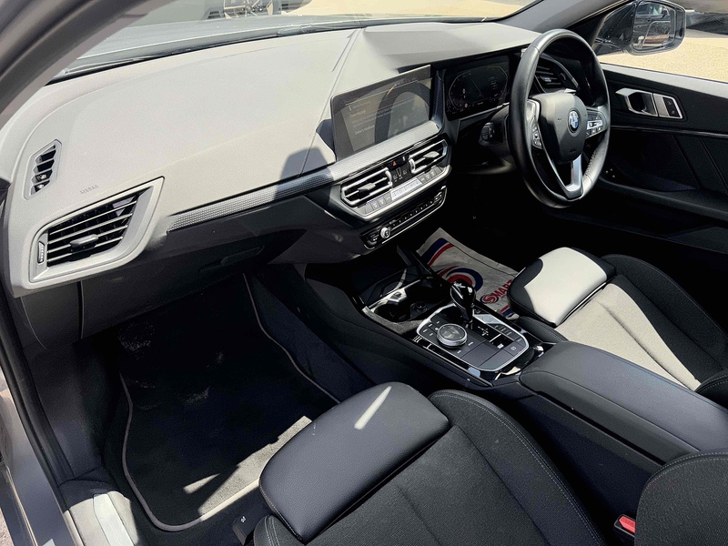 BMW 1 Series 1 Series 1.5 118i Sport (LCP) DCT Euro 6 (s/s) 5dr - U10002973