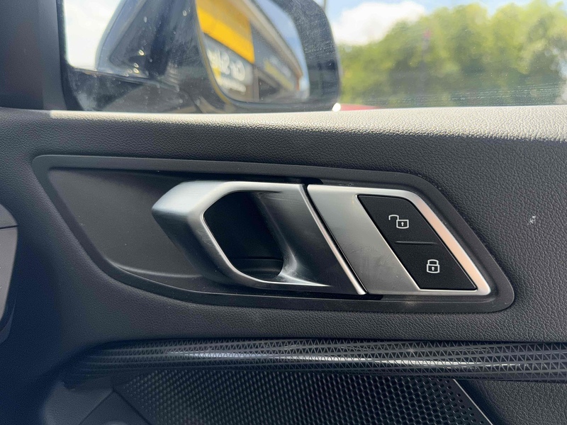 BMW 1 Series 1 Series 1.5 118i Sport (LCP) DCT Euro 6 (s/s) 5dr - U10002973