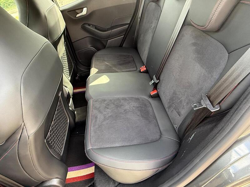 Ford Fiesta Fiesta 1.5T EcoBoost ST-3 Euro 6 (s/s) 5dr - U10002977