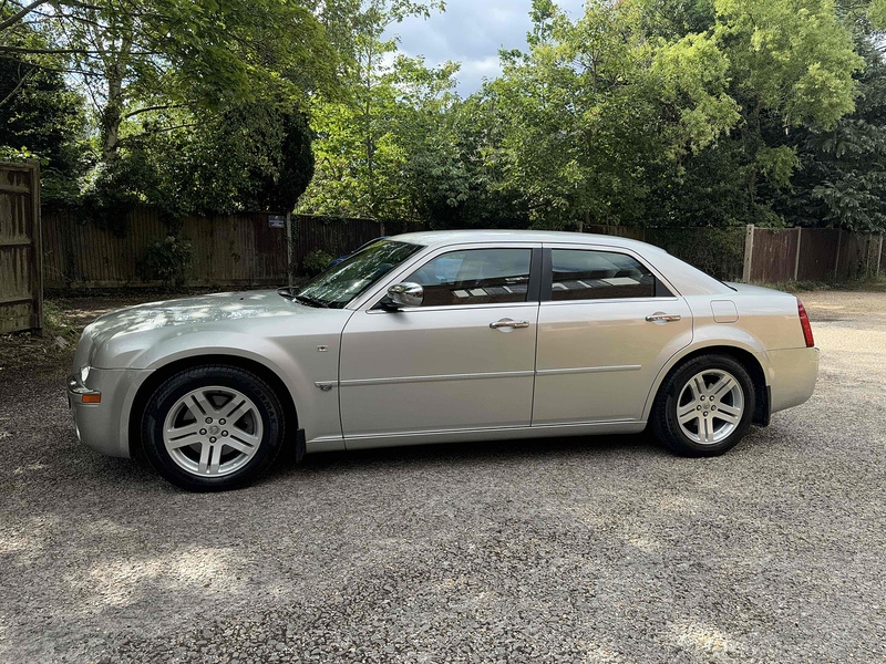 Chrysler 300C 3.0 CRD V6 Saloon 4dr Diesel Automatic (215 g/km, 218 bhp) - U10002983