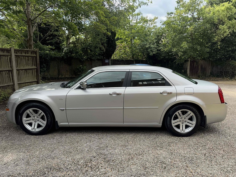 Chrysler 300C 3.0 CRD V6 Saloon 4dr Diesel Automatic (215 g/km, 218 bhp) - U10002983