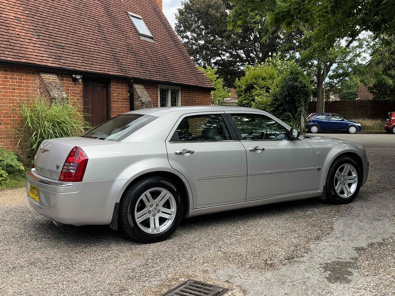 Chrysler 300C 3.0 CRD V6 Saloon 4dr Diesel Automatic (215 g/km, 218 bhp) - U10002983