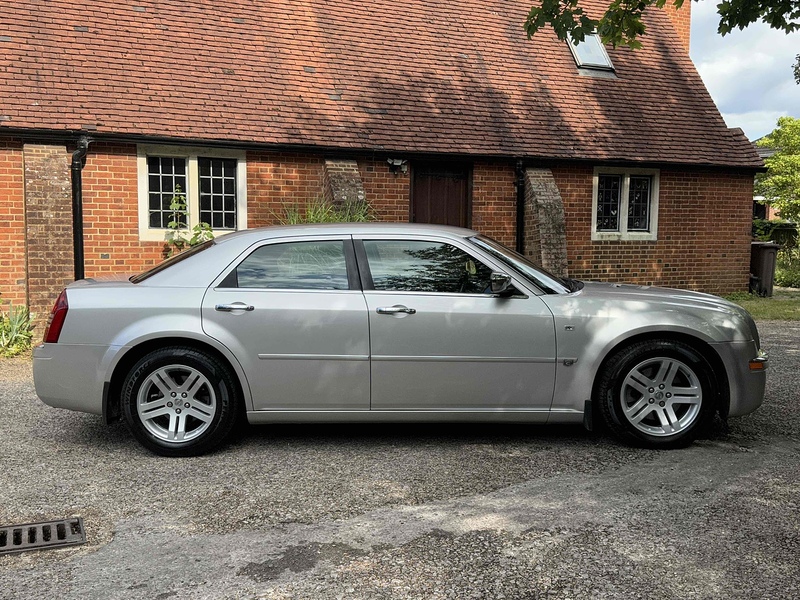 Chrysler 300C 3.0 CRD V6 Saloon 4dr Diesel Automatic (215 g/km, 218 bhp) - U10002983
