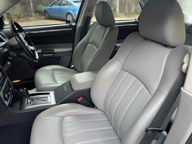 Chrysler 300C 3.0 CRD V6 Saloon 4dr Diesel Automatic (215 g/km, 218 bhp) - U10002983