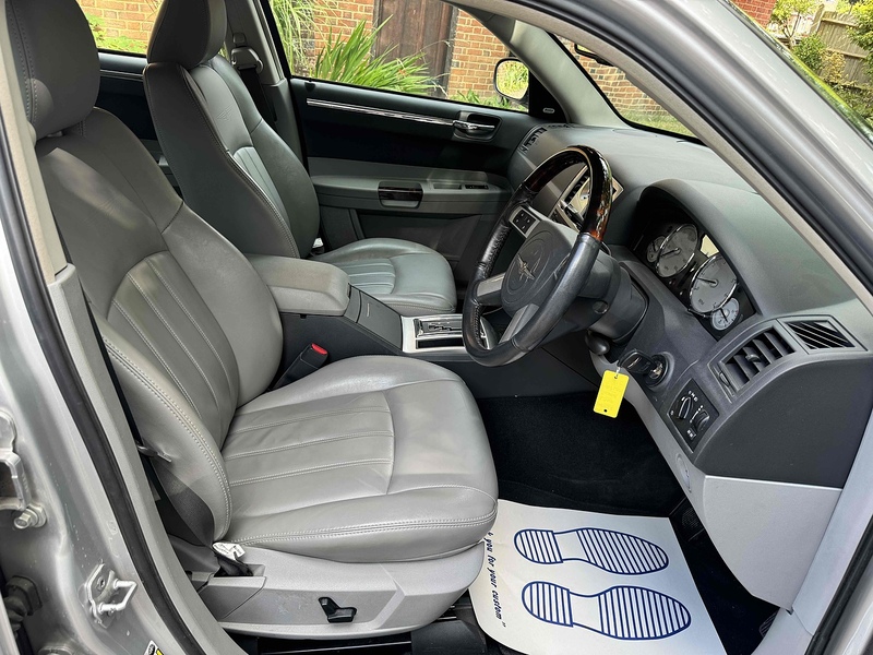 Chrysler 300C 3.0 CRD V6 Saloon 4dr Diesel Automatic (215 g/km, 218 bhp) - U10002983