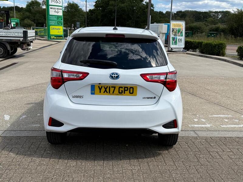 Toyota Yaris Yaris 1.5 VVT-h Design E-CVT Euro 6 (s/s) 5dr - U10002992