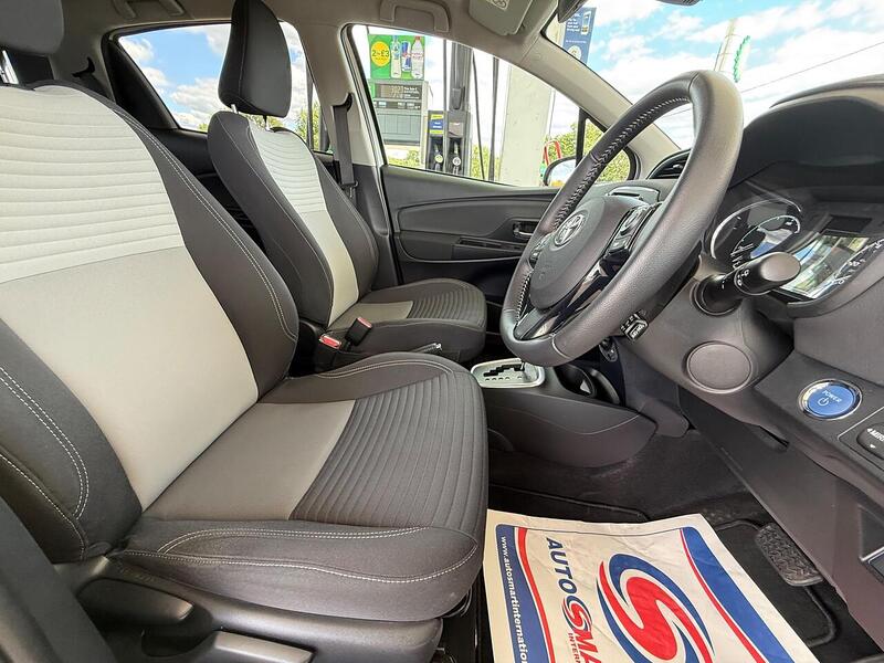 Toyota Yaris Yaris 1.5 VVT-h Design E-CVT Euro 6 (s/s) 5dr - U10002992