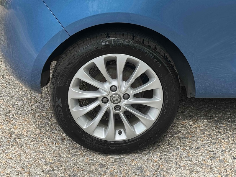 Vauxhall Corsa 1.4i SE Hatchback 3dr Petrol Auto Euro 6 (90 ps) - U10003001