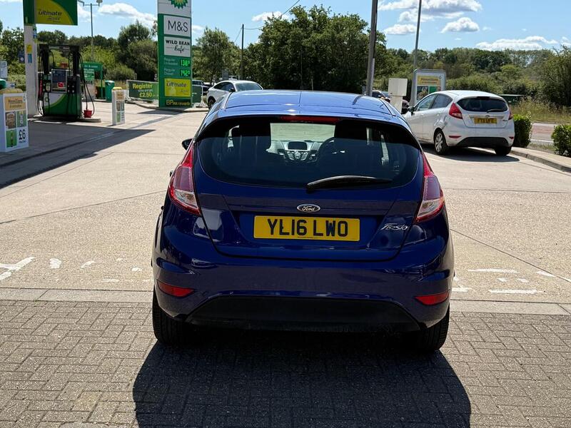 Ford Fiesta 1.25 Zetec Hatchback 5dr Petrol Manual Euro 6 (82 ps) - U10003003