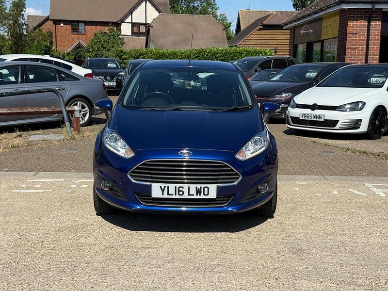 Ford Fiesta 1.25 Zetec Hatchback 5dr Petrol Manual Euro 6 (82 ps) - U10003003