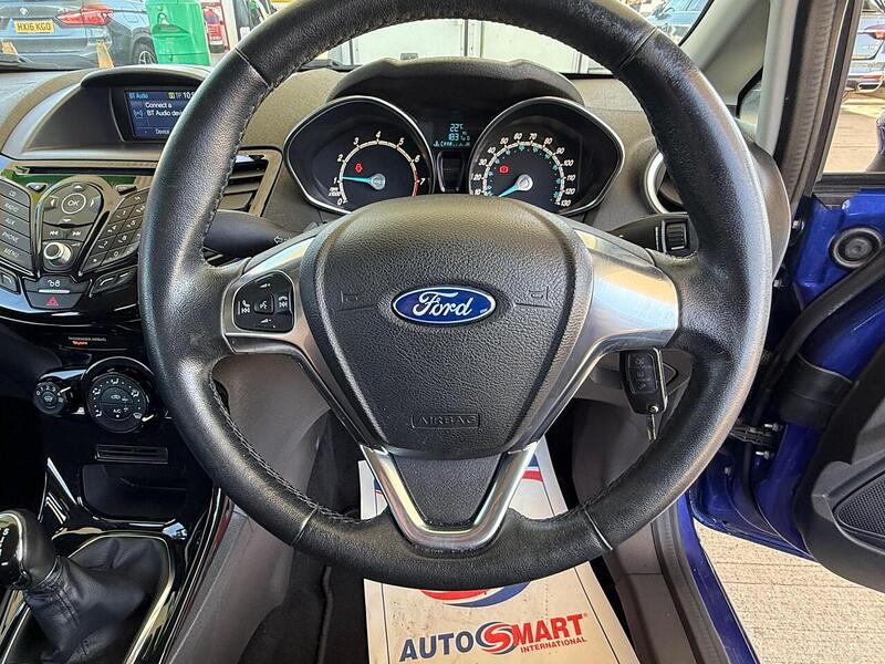 Ford Fiesta 1.25 Zetec Hatchback 5dr Petrol Manual Euro 6 (82 ps) - U10003003