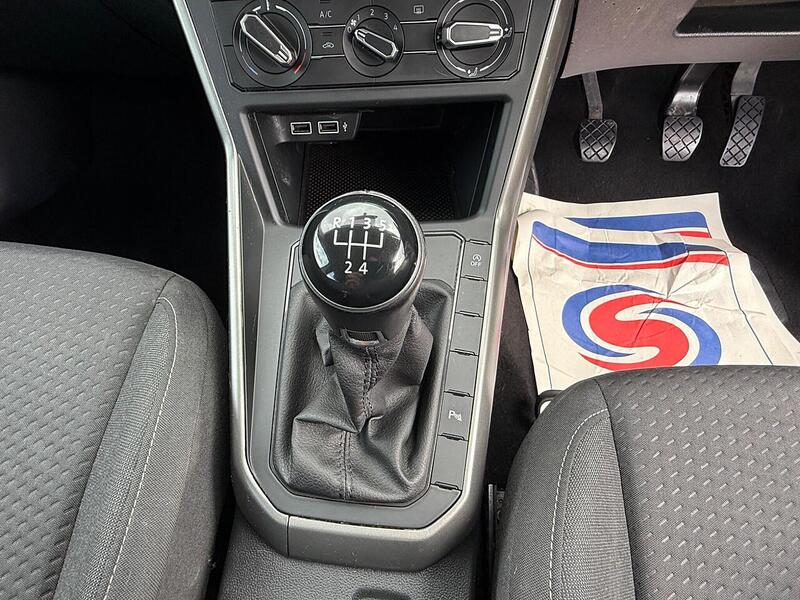 Volkswagen Polo 1.0 EVO SE Hatchback 5dr Petrol Manual Euro 6 (s/s) (80 ps) - U10003006