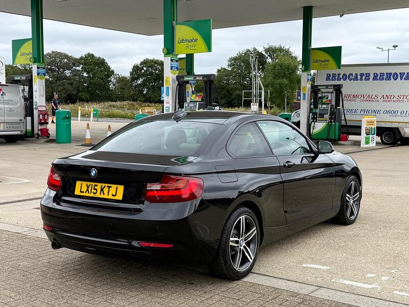 BMW 2 Series 2.0 220i Sport Coupe 2dr Petrol Auto Euro 6 (s/s) (184 ps) - U10003011