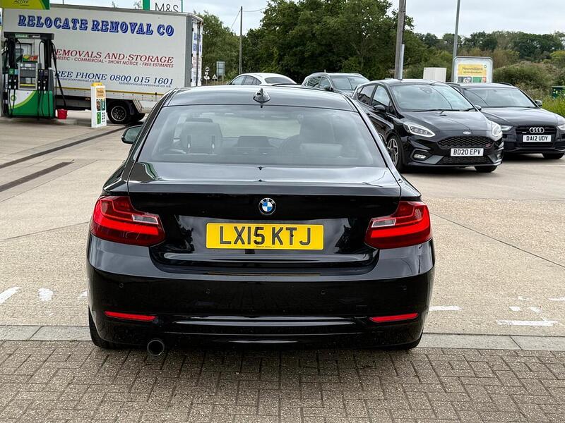 BMW 2 Series 2.0 220i Sport Coupe 2dr Petrol Auto Euro 6 (s/s) (184 ps) - U10003011