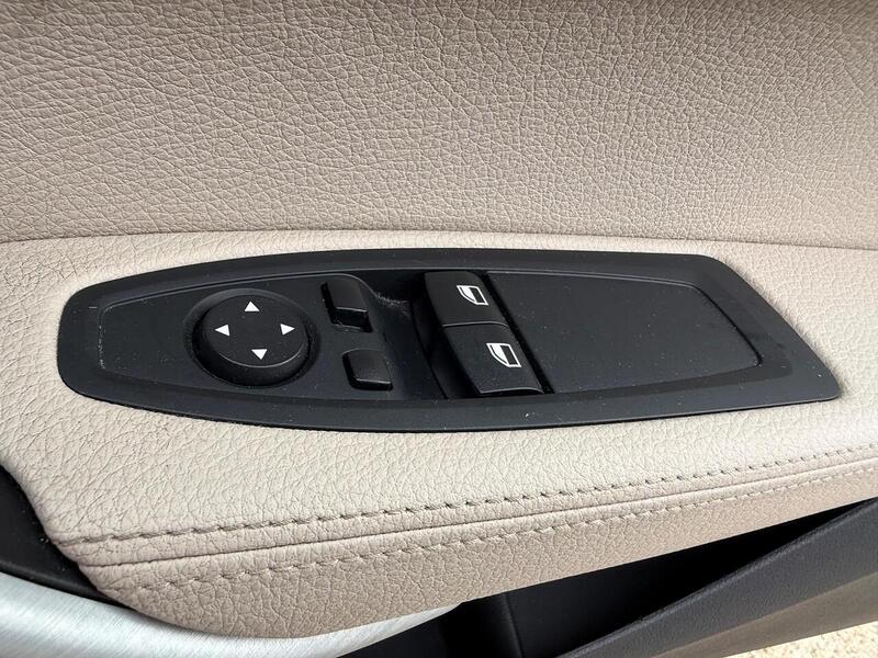 BMW 2 Series 2.0 220i Sport Coupe 2dr Petrol Auto Euro 6 (s/s) (184 ps) - U10003011